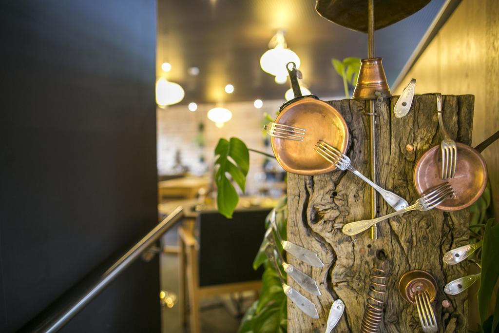 Aux Terrasses Hotel Турню Екстериор снимка